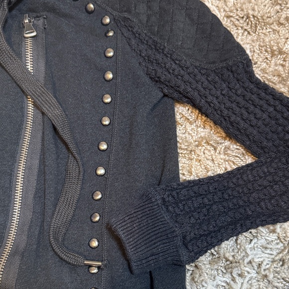 Free People Ring My Bell Moto Studded Hooded Jacket/Sweatshirt size Small - Picture 7 of 15